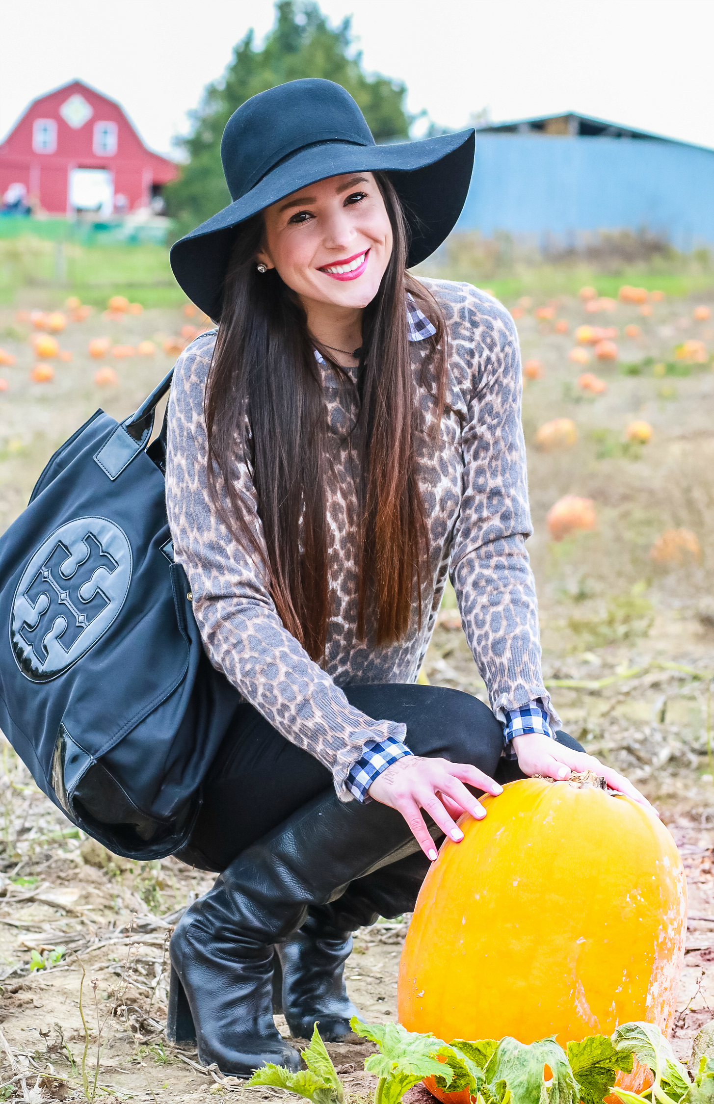 How to Wear a Floppy Hat in the Fall with Confidence Diary of a Debutante